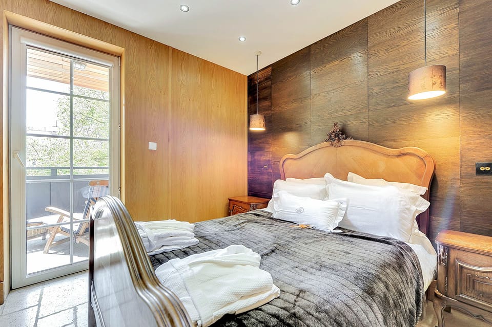 1 bedroom, premium bedding, minibar, in-room safe