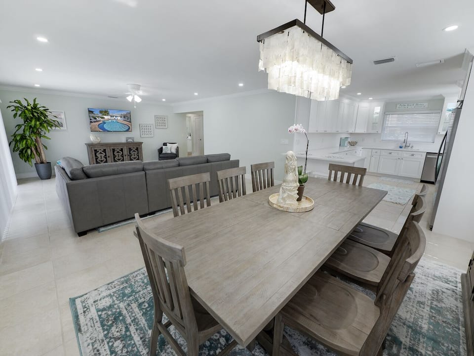 Unit 1 - Dining area