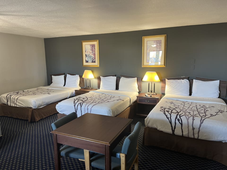 Deluxe Triple Room | WiFi (free), bed sheets