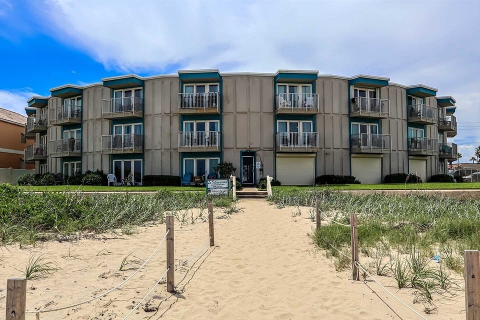 Condo, 1 Bedroom | Exterior