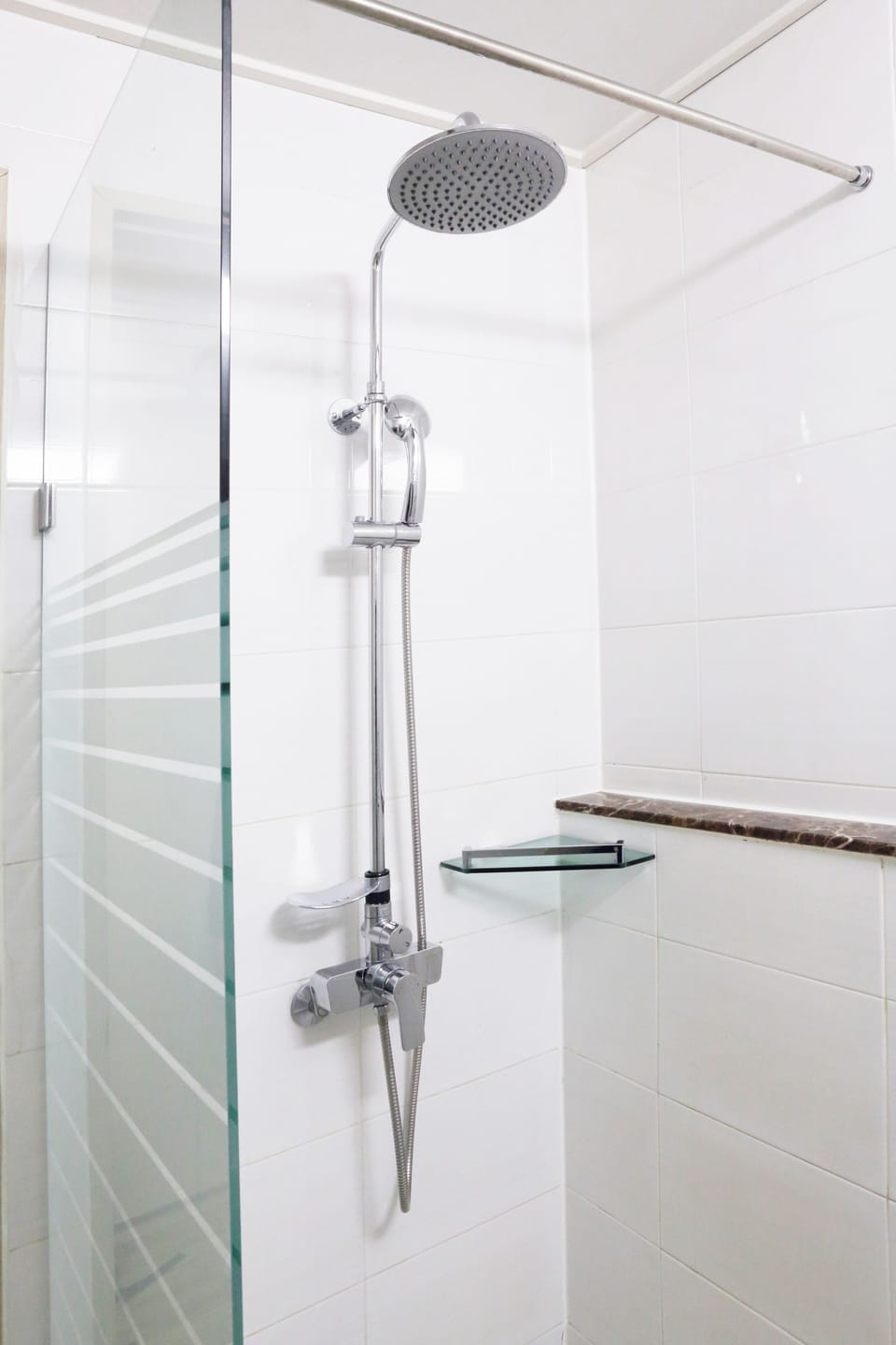 Shower, free toiletries, hair dryer, bathrobes