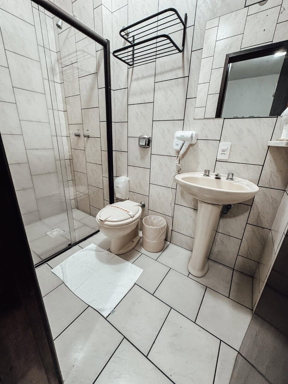 Standard Room, 1 Double Bed | Bathroom | Shower, hair dryer, towels