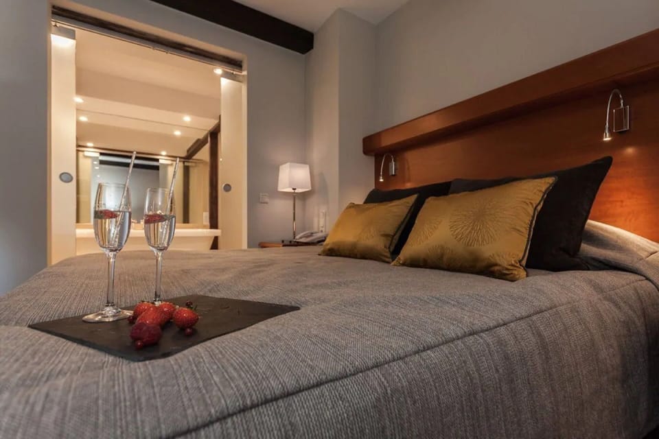 Executive Double Room | In-room safe, desk, free WiFi, bed sheets