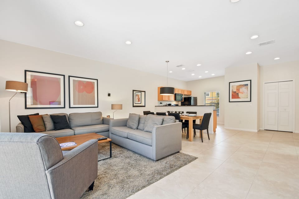 Townhome, 3 Bedrooms | Living area | 60-inch flat-screen TV with cable channels, Smart TV, Netflix