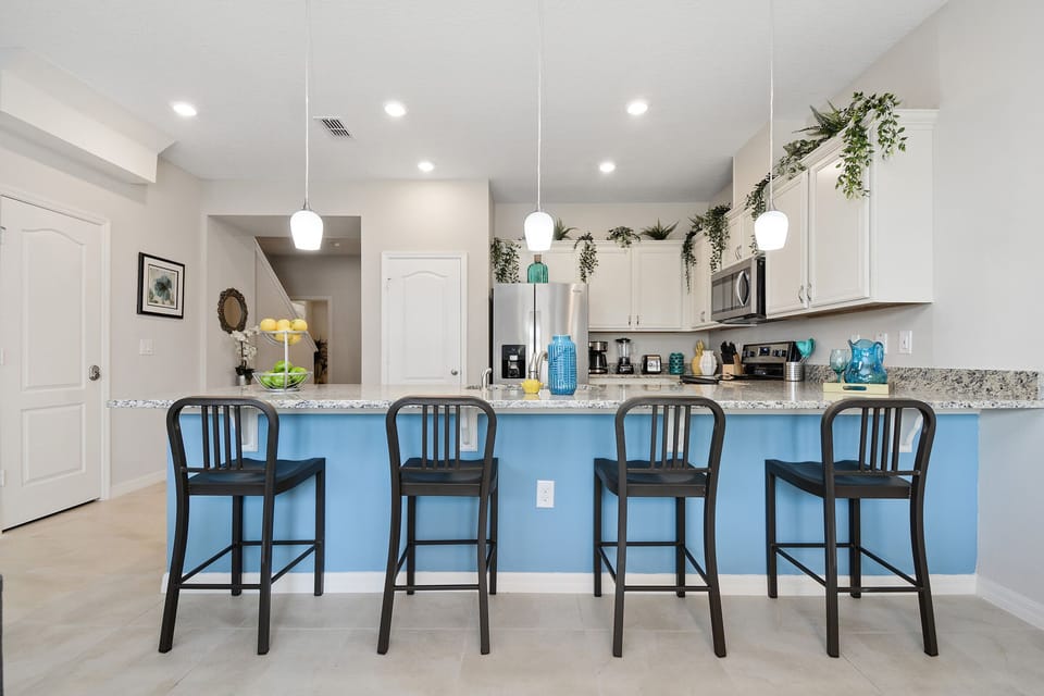 Townhome, 4 Bedrooms | Living area | 60-inch Smart TV with cable channels, TV, Netflix