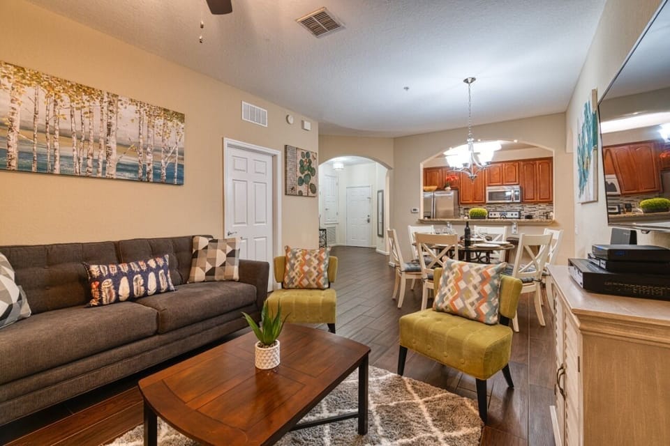 Townhome, 3 Bedrooms | Living area | 60-inch Smart TV with cable channels, TV, Netflix