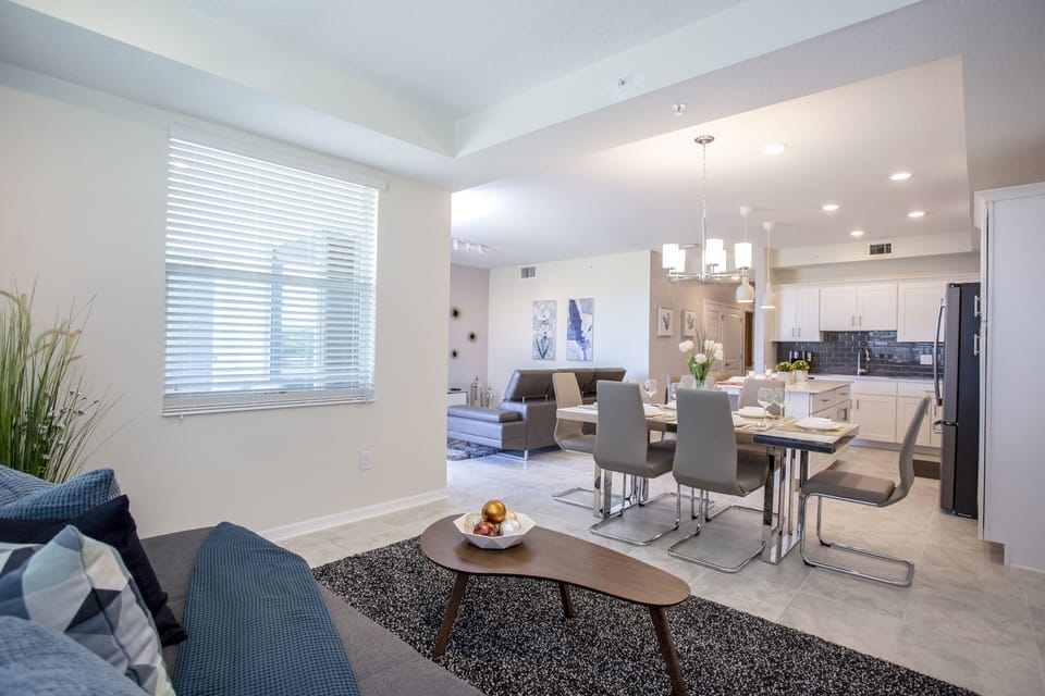 Apartment, 2 Bedrooms | Living area | 60-inch Smart TV with cable channels, TV, Netflix