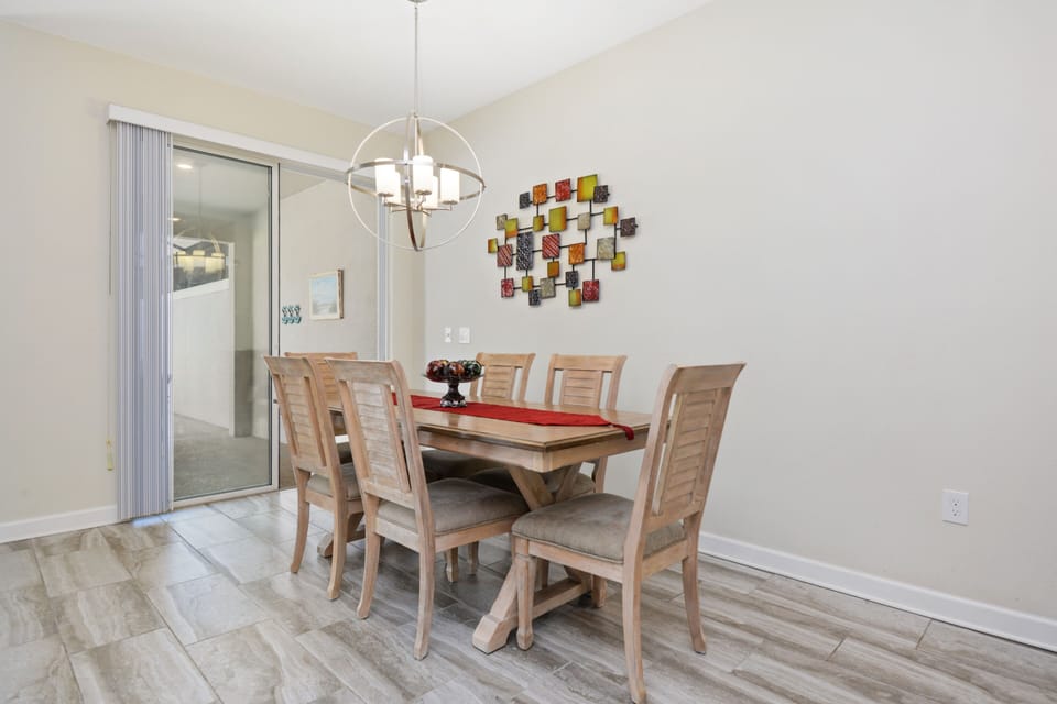 Townhome, 4 Bedrooms | Living area | 60-inch flat-screen TV with cable channels, Smart TV, Netflix
