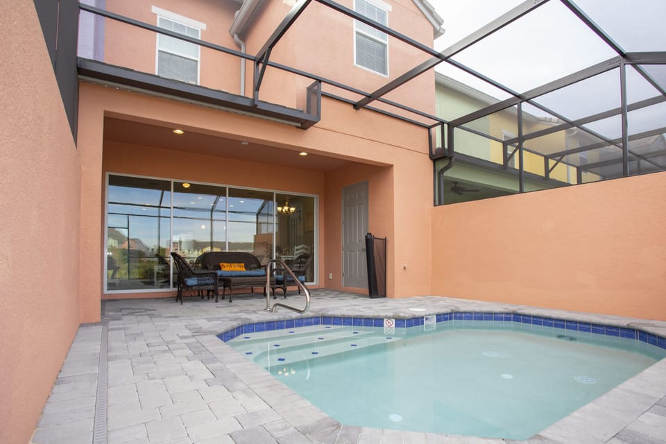 Indoor pool, outdoor pool, sun loungers, lifeguards on site