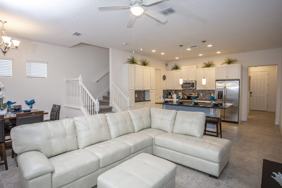 Townhome, 5 Bedrooms | Living area | 60-inch flat-screen TV with cable channels, Smart TV, Netflix