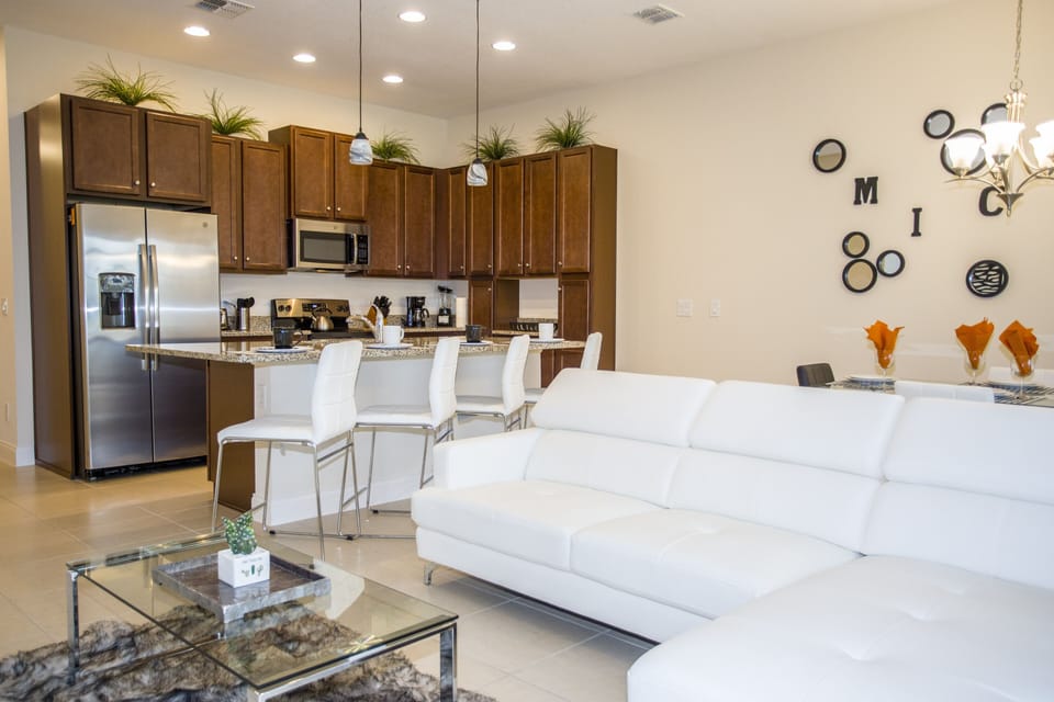 Townhome, 3 Bedrooms | Private kitchen | Full-size fridge, microwave, oven, stovetop