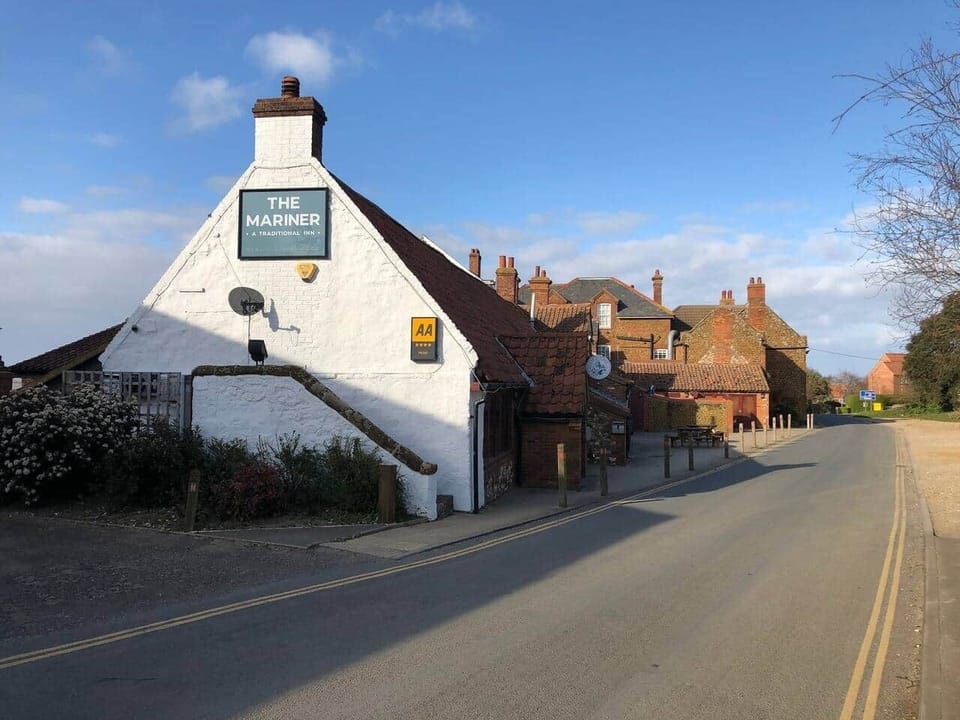 Local Restaurants/Pubs