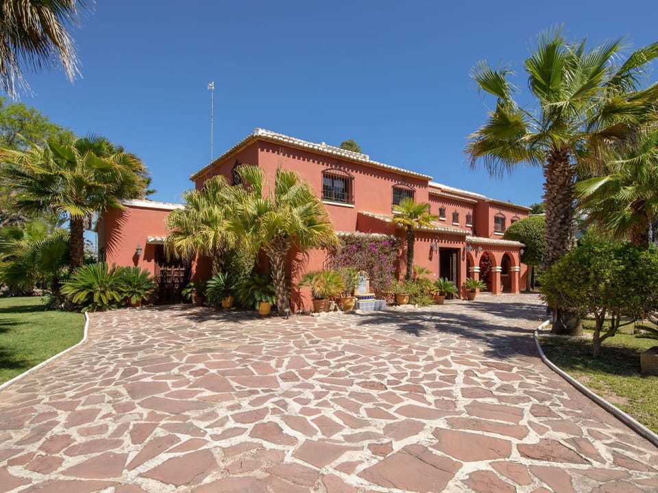 Property, Home, Building, Real Estate, House, Residential Area, Estate, Tree, Architecture, Vacation