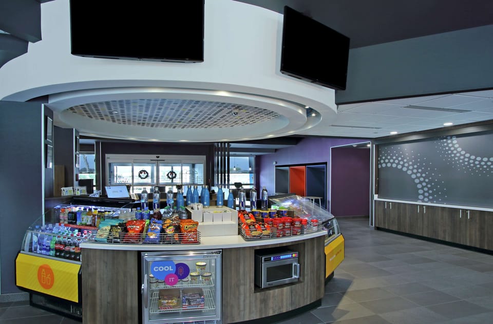 Snack bar
