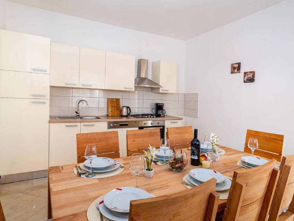 House | Private kitchen | Highchair