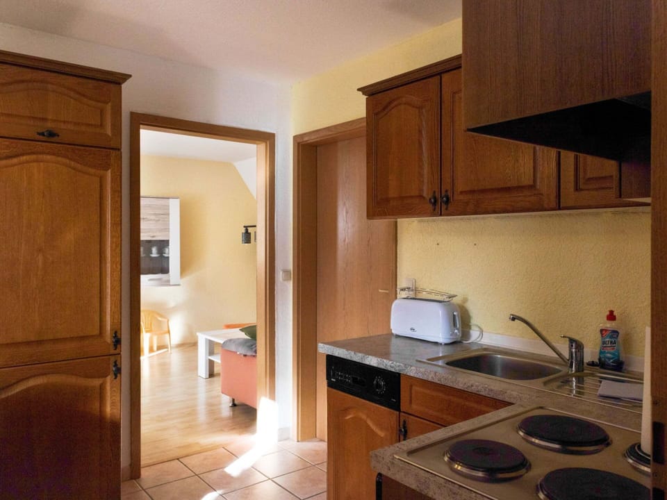 Apartment | Private kitchen | Stovetop, dishwasher