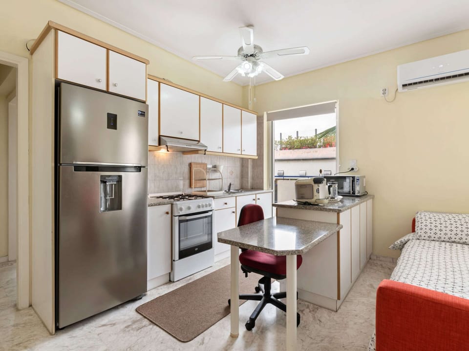 Apartment | Private kitchen | Stovetop