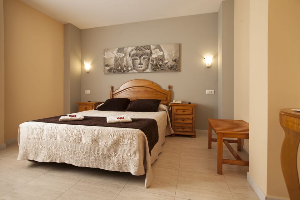 Standard Double or Twin Room | In-room safe, individually decorated, individually furnished, desk