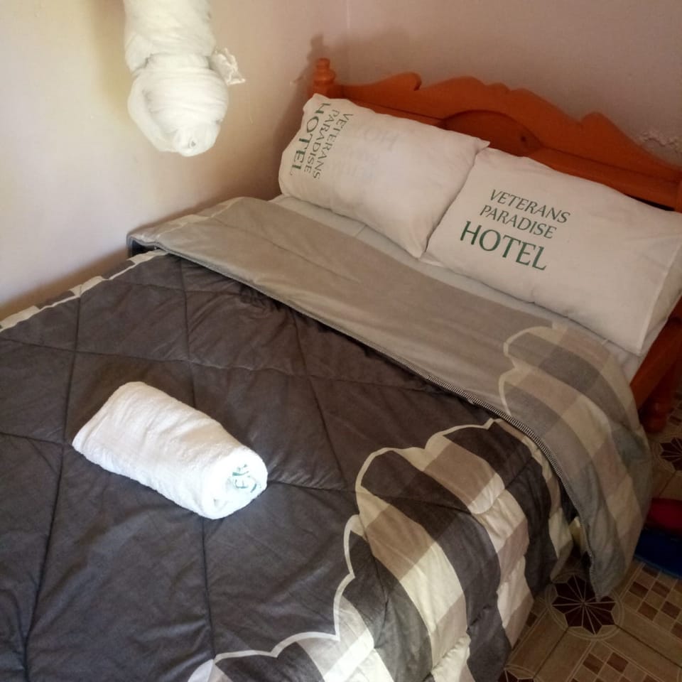 Single Room | Desk, free WiFi