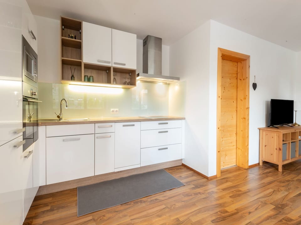 Apartment | Private kitchen | Microwave