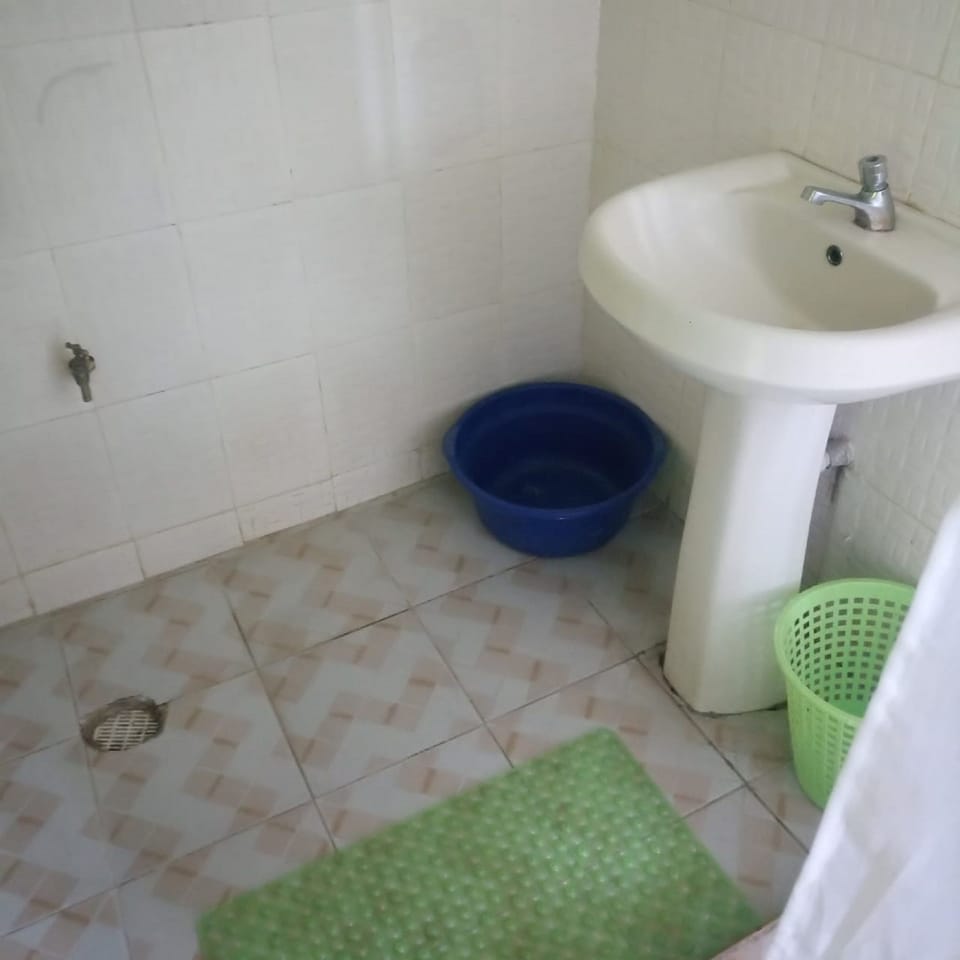 Double Room | Bathroom | Shower, slippers, towels, soap