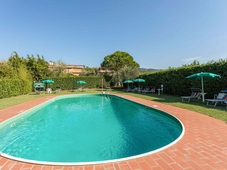 Apartment | Pool | Outdoor pool