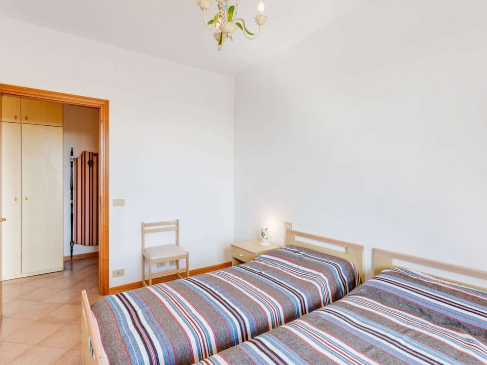 Apartment | 2 bedrooms, individually furnished, bed sheets
