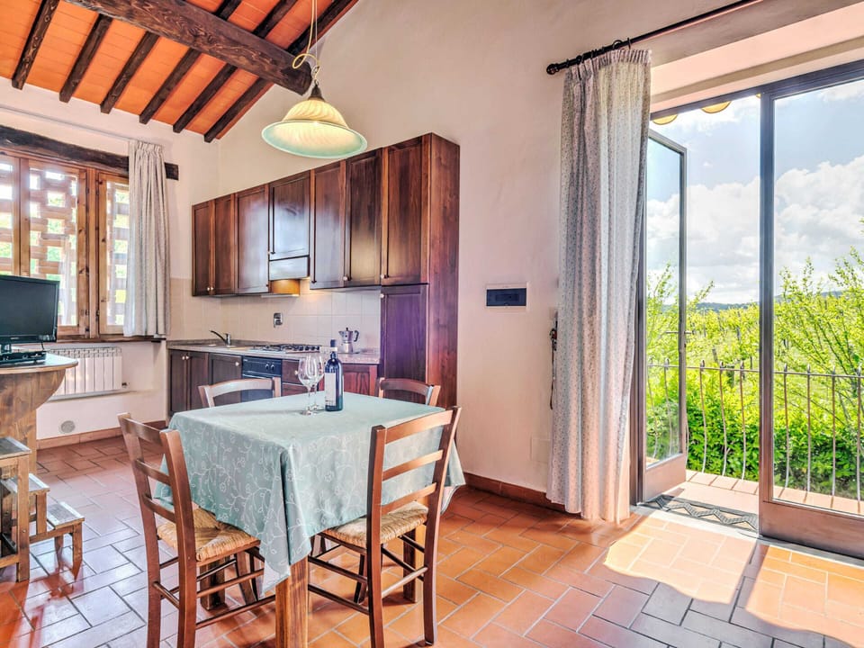 Apartment | Dining