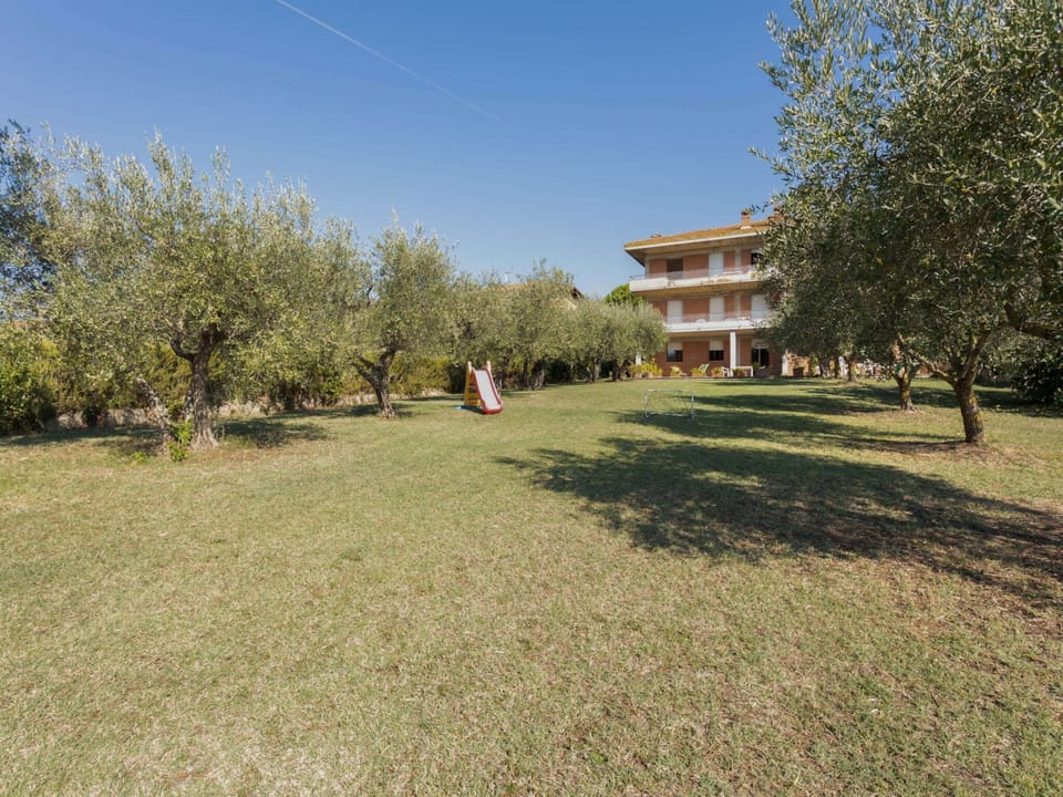 Apartment | Garden