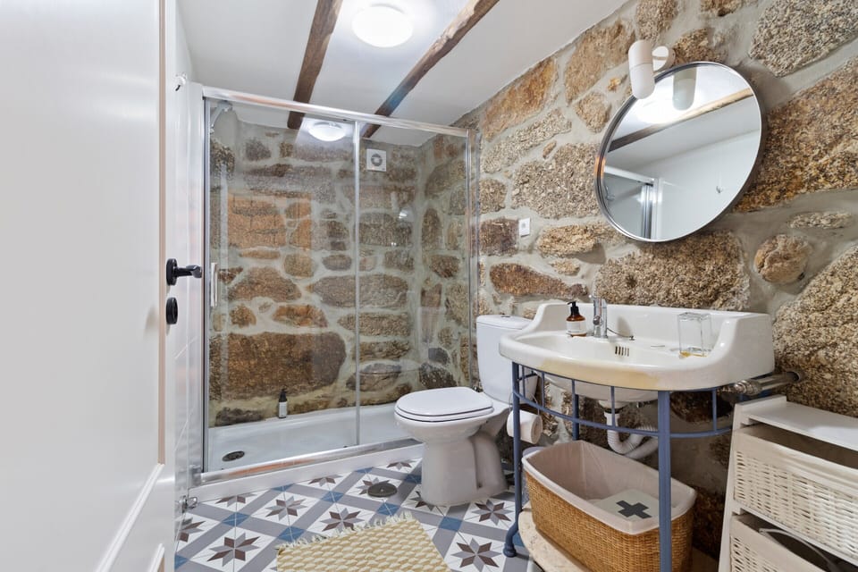 Mansion in Vale Abrigoso - Mezio With Patio House in Portugal