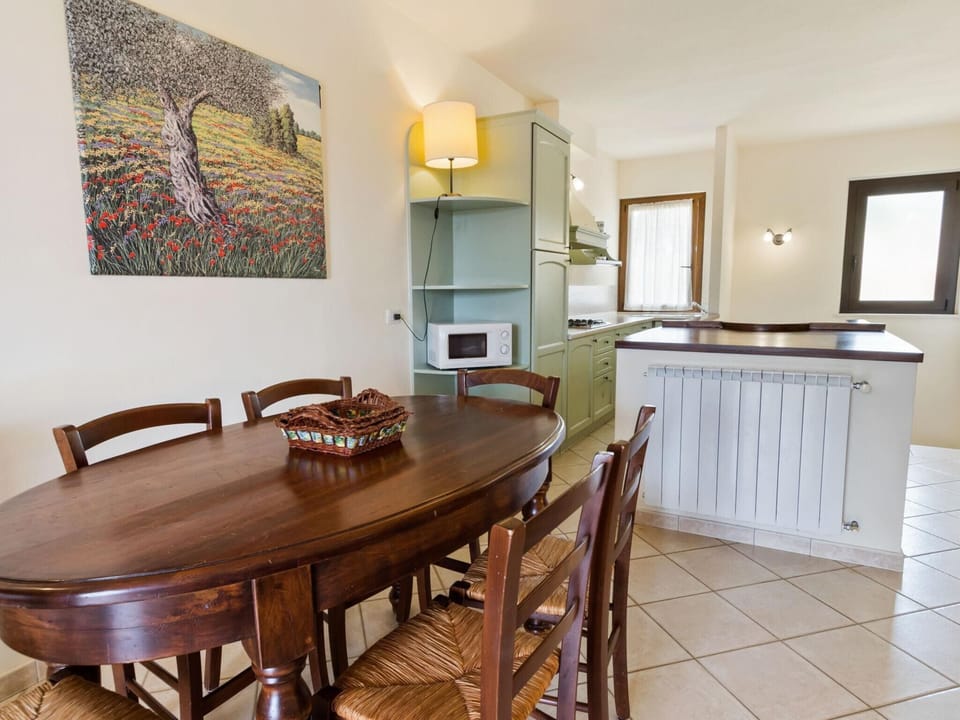 Apartment | Dining
