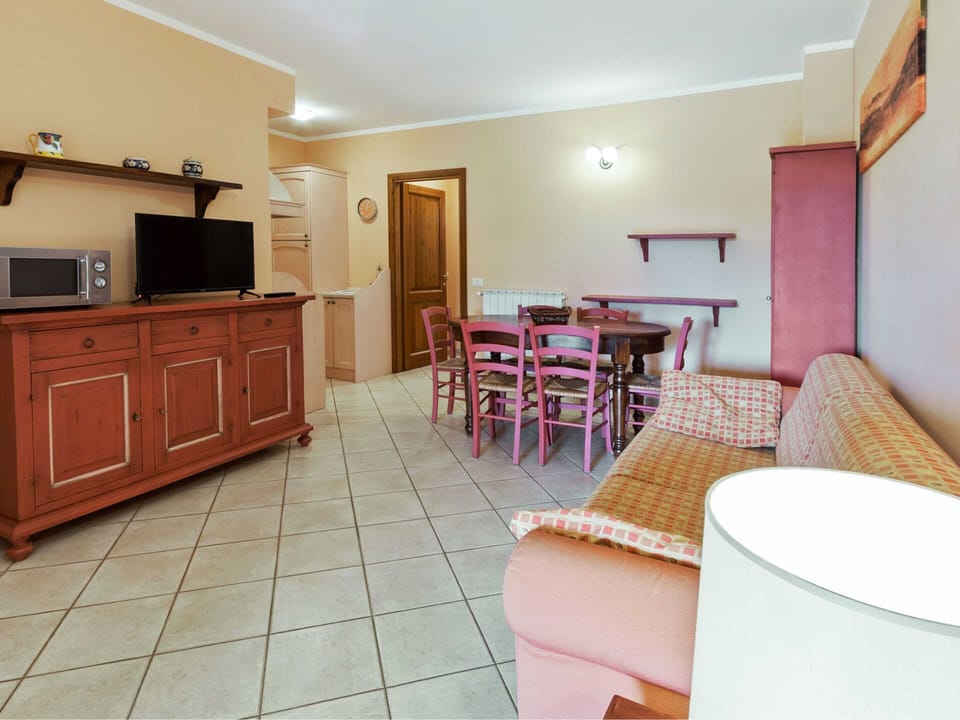 Apartment | Dining