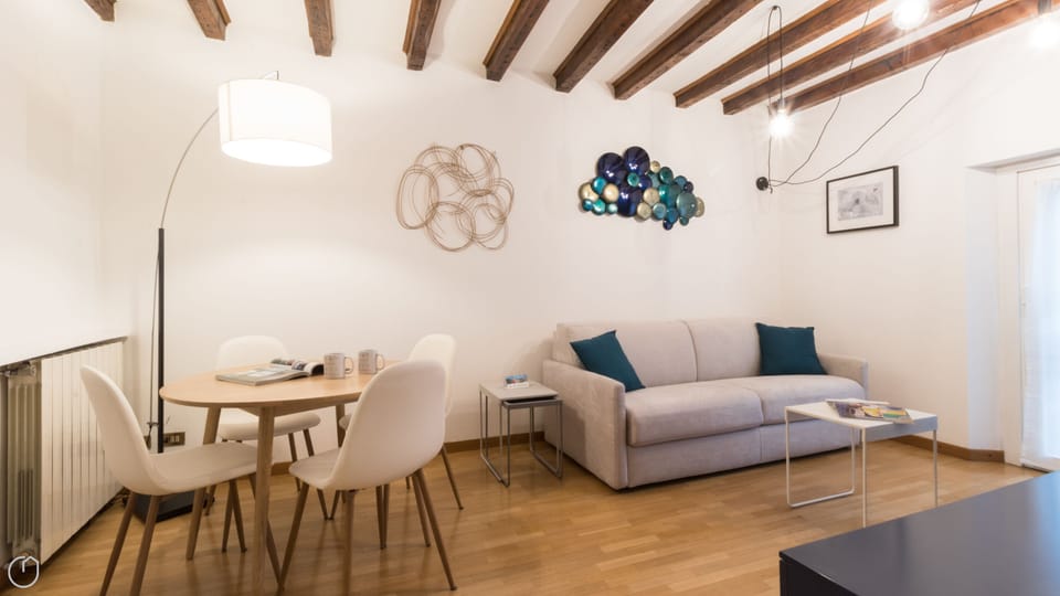 Apartment (1 Bedroom) | Front of property