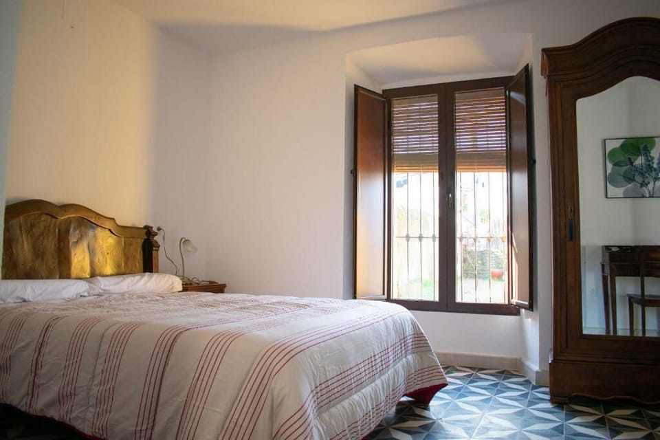 Egyptian cotton sheets, premium bedding, memory foam beds