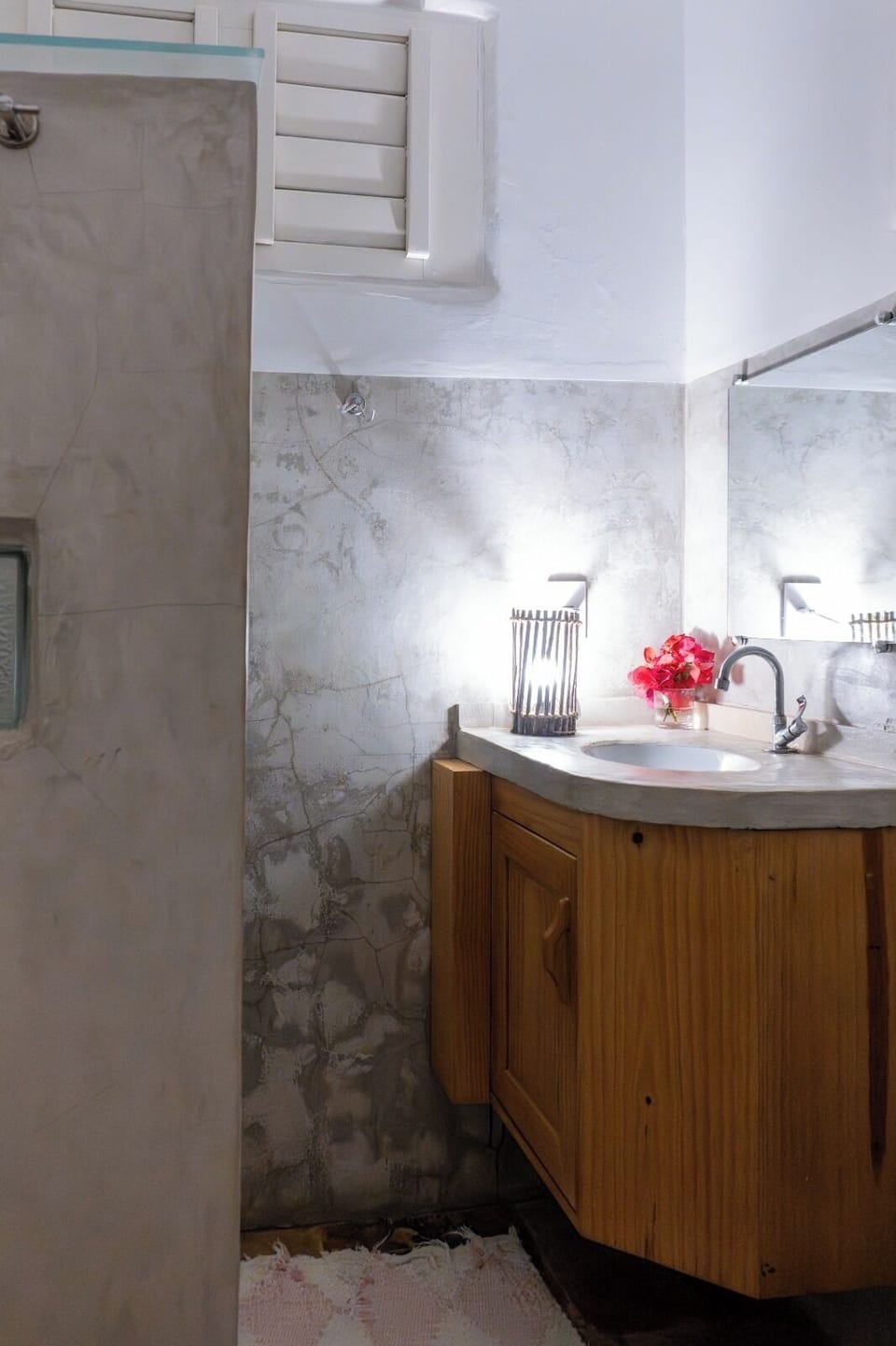 Suite Três | Bathroom | Shower, towels