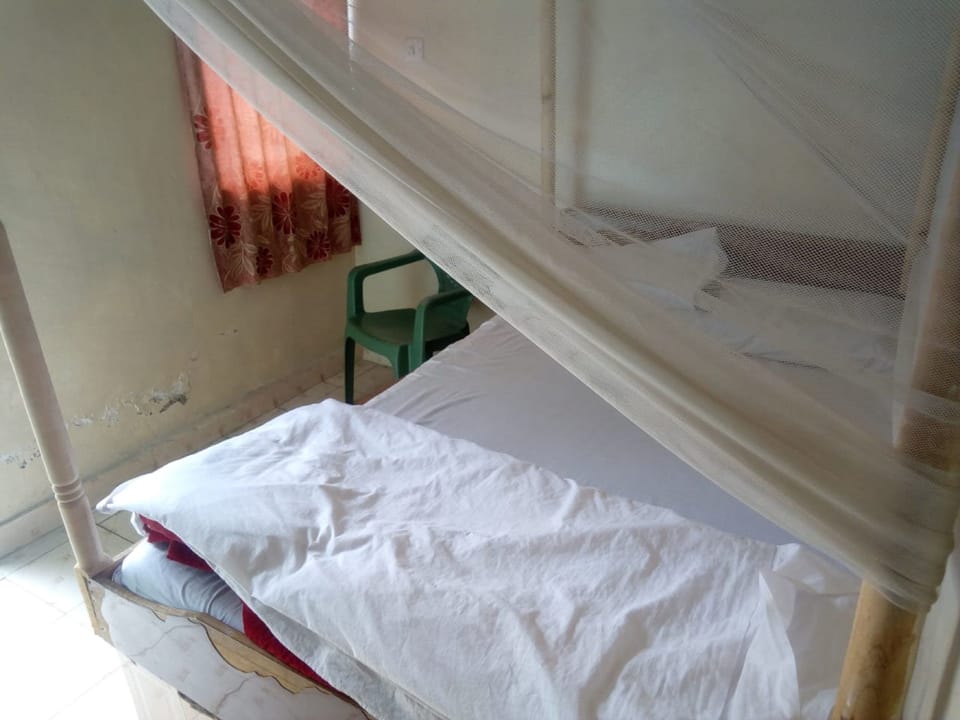 Standard Room | Iron/ironing board, free WiFi, bed sheets