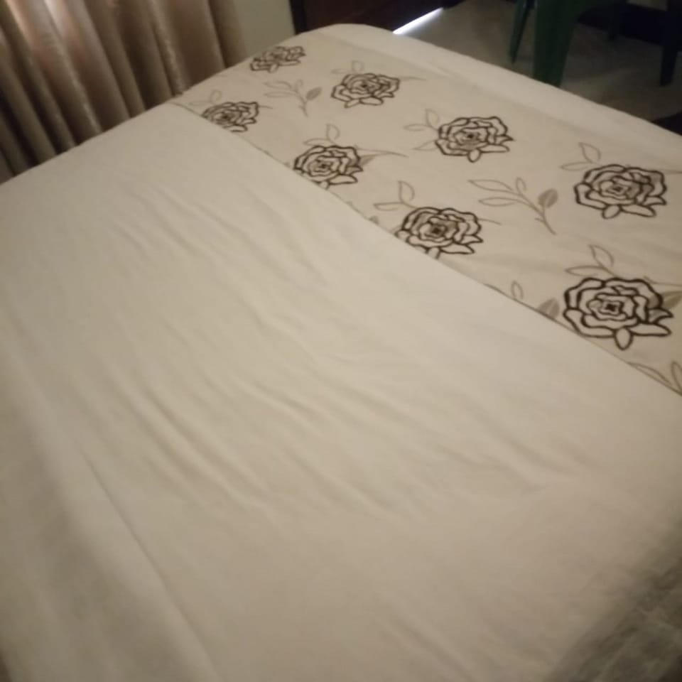 Executive Double Room | Desk, free WiFi, bed sheets