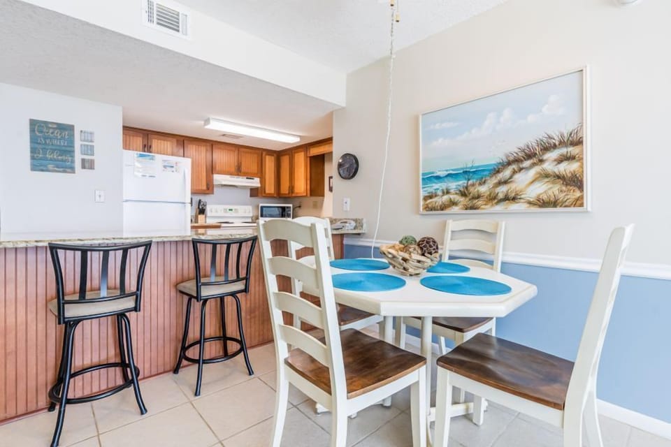 Island Sunrise 562 Dining Table Seats 4