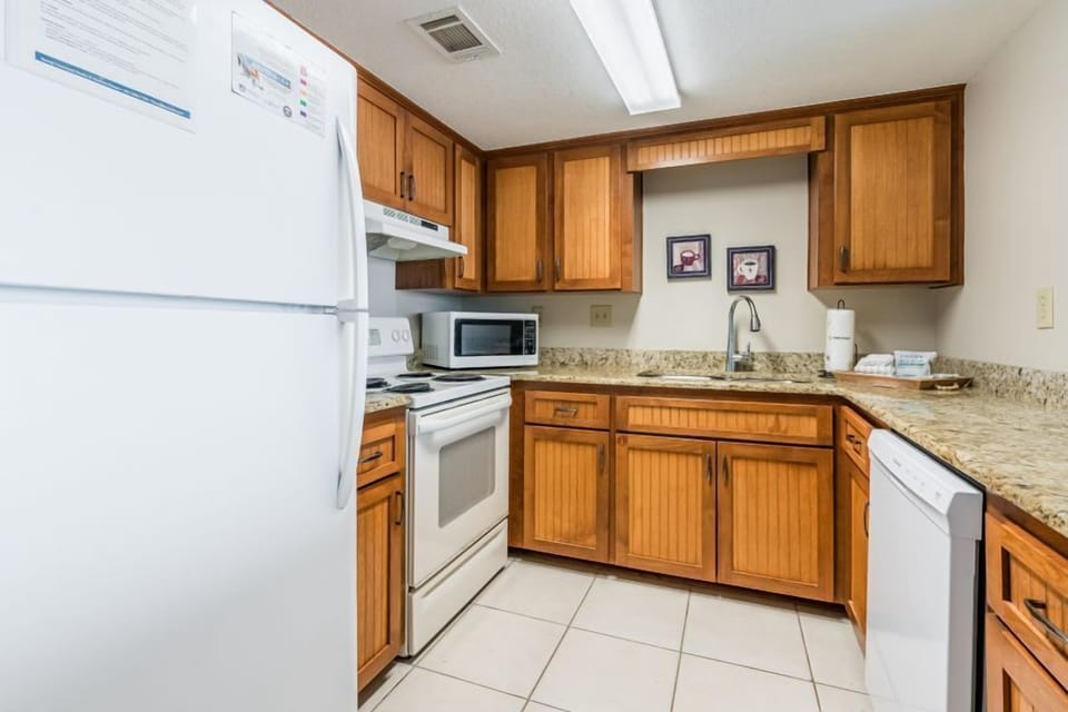 Island Sunrise 562 Fully Equipped Kitchen