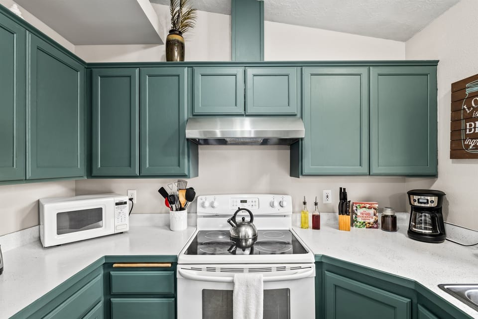 Kitchen completely remodeled in 2025!