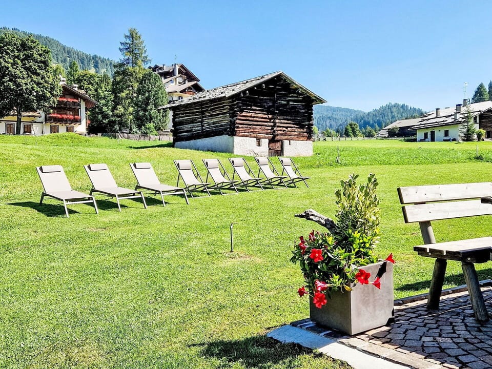 Landscape, Mountain Range, Hill Station, Lawn, Valley, Cottage, Landscaping, Garden, Meadow, Alps