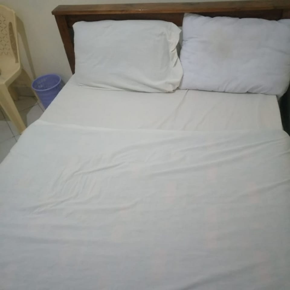 Single Room | Bed sheets