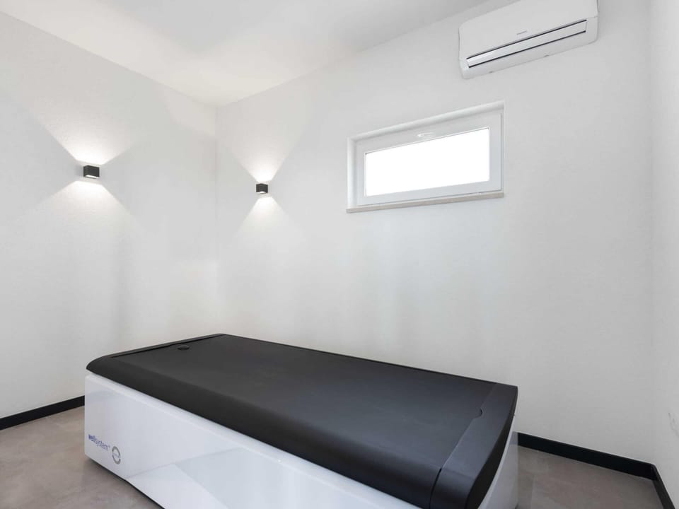 House | Spa treatment