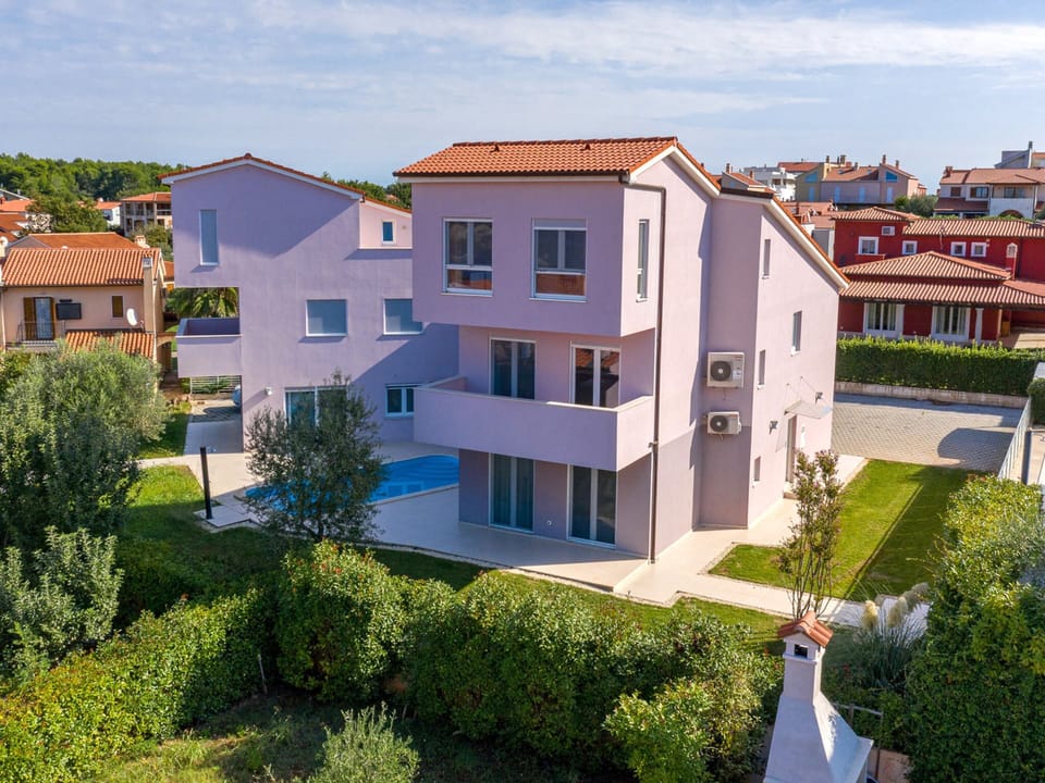 Apartment | Exterior