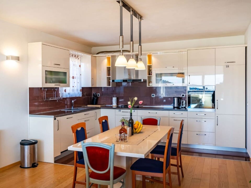 Apartment | Private kitchen | Electric kettle