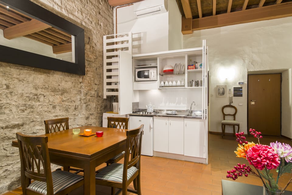 Apartment, 2 Bedrooms | In-room dining
