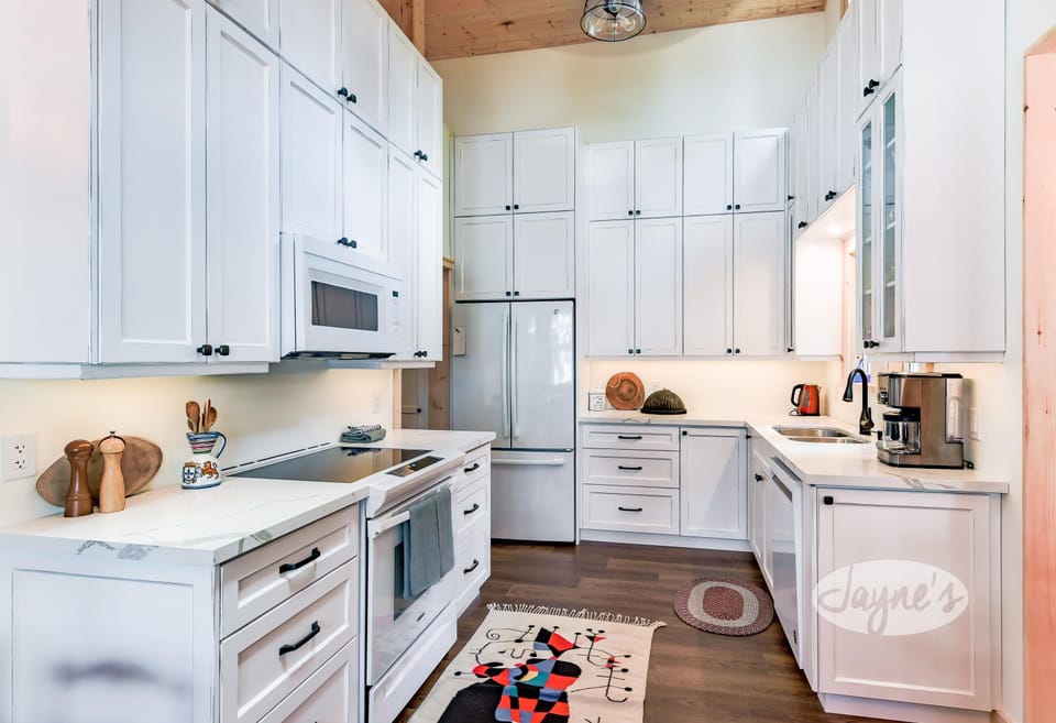 Main Cottage Kitchen