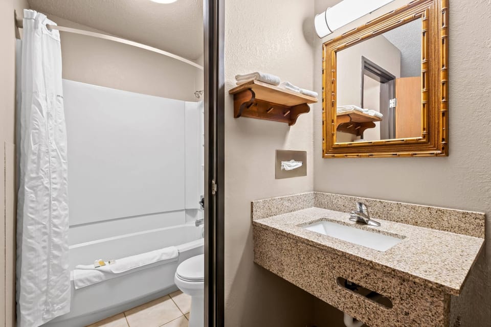 Super 8 by Wyndham Blue Earth Hotel in Minnesota