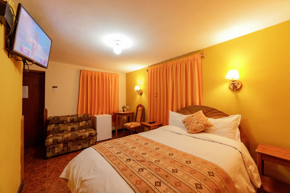 Single Room | Blackout drapes, rollaway beds (surcharge), WiFi (free), bed sheets