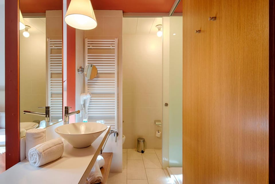 Hair dryer, towels